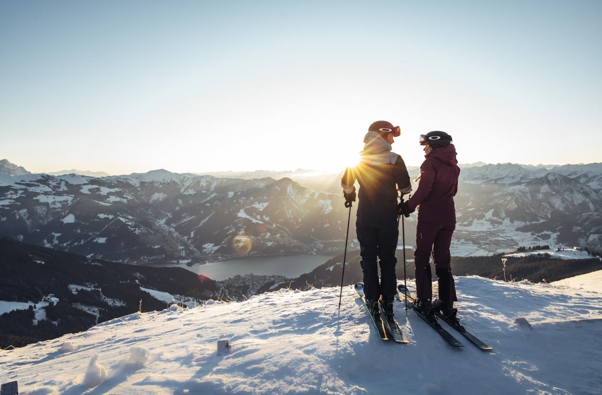 morgenstimmung-auf-der-schmittenhohe---early-bird-skiing-at-schmittenhohe-c-zell-am-see-kaprun-tourismus_original