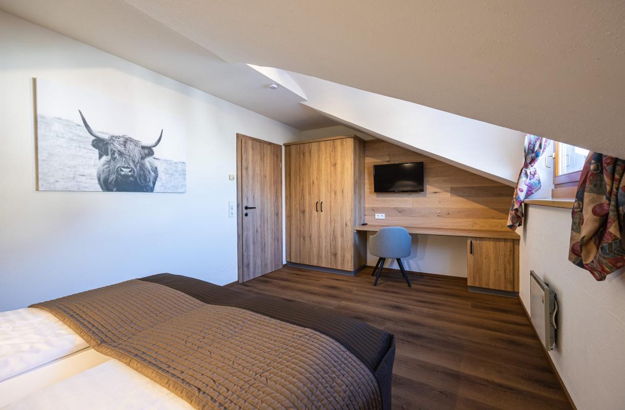 Hotel Neue Post, Upside Down Town Hotel Zell am See hotel-neue-post-20231219-063-web-(c)JohannesRadlwimmer