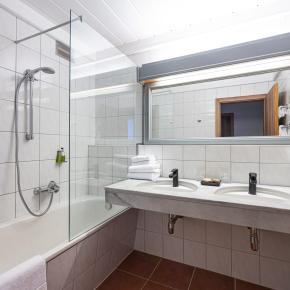 Hotel Neue Post, Upside Down Town Hotel Zell am See hotel-neue-post-20231219-065-web-(c)JohannesRadlwimmer