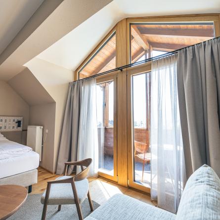 balkon mit ausblick im peak panorama