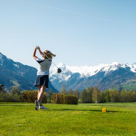 Abschlag Platz Kitzsteinhorn - Tee with a view of the Kitzsteinhorn (c) Zell am See-Kaprun Tourismus.24a54ca9_original