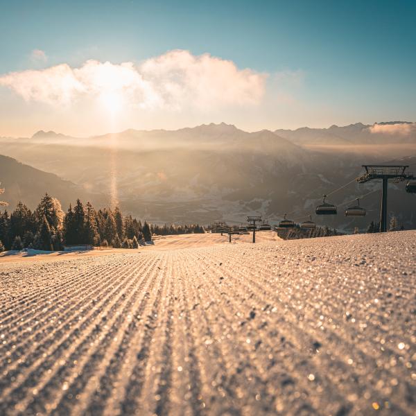 sonnenaufgang-schmittenhohe---sunrise-at-schmittenhohe-c-zell-am-see-kaprun-tourismus_original