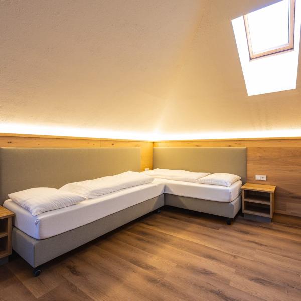 Hotel Neue Post, Upside Down Town Hotel Zell am See hotel-neue-post-20231219-072-web-(c)JohannesRadlwimmer