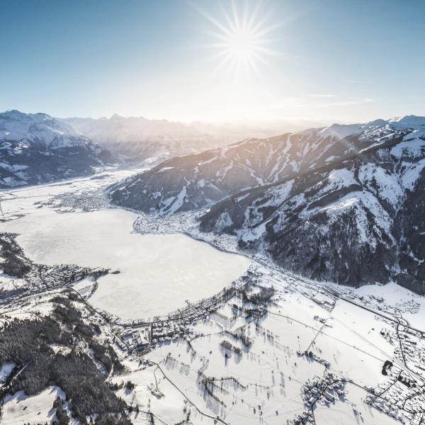 Winteraufnahme von Zell am See-Kaprun_Zell am See-Kaprun in winter  (c) Zell am See-Kaprun Tourismus_original