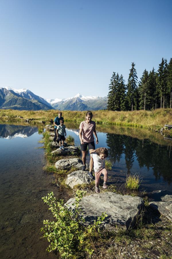 Familienwanderung_family-hike-c-zell-am-see-kaprun-tourismus-3_original